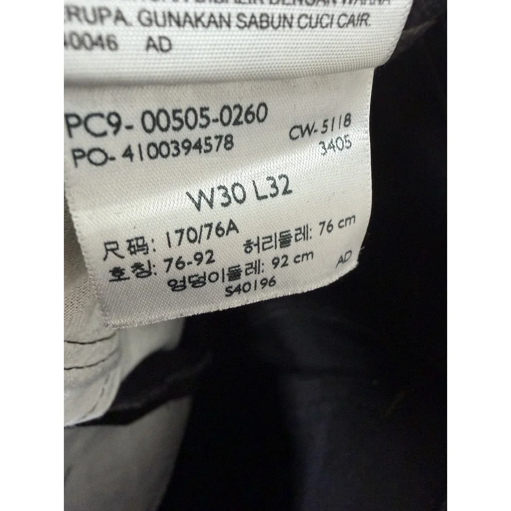 Levis please check